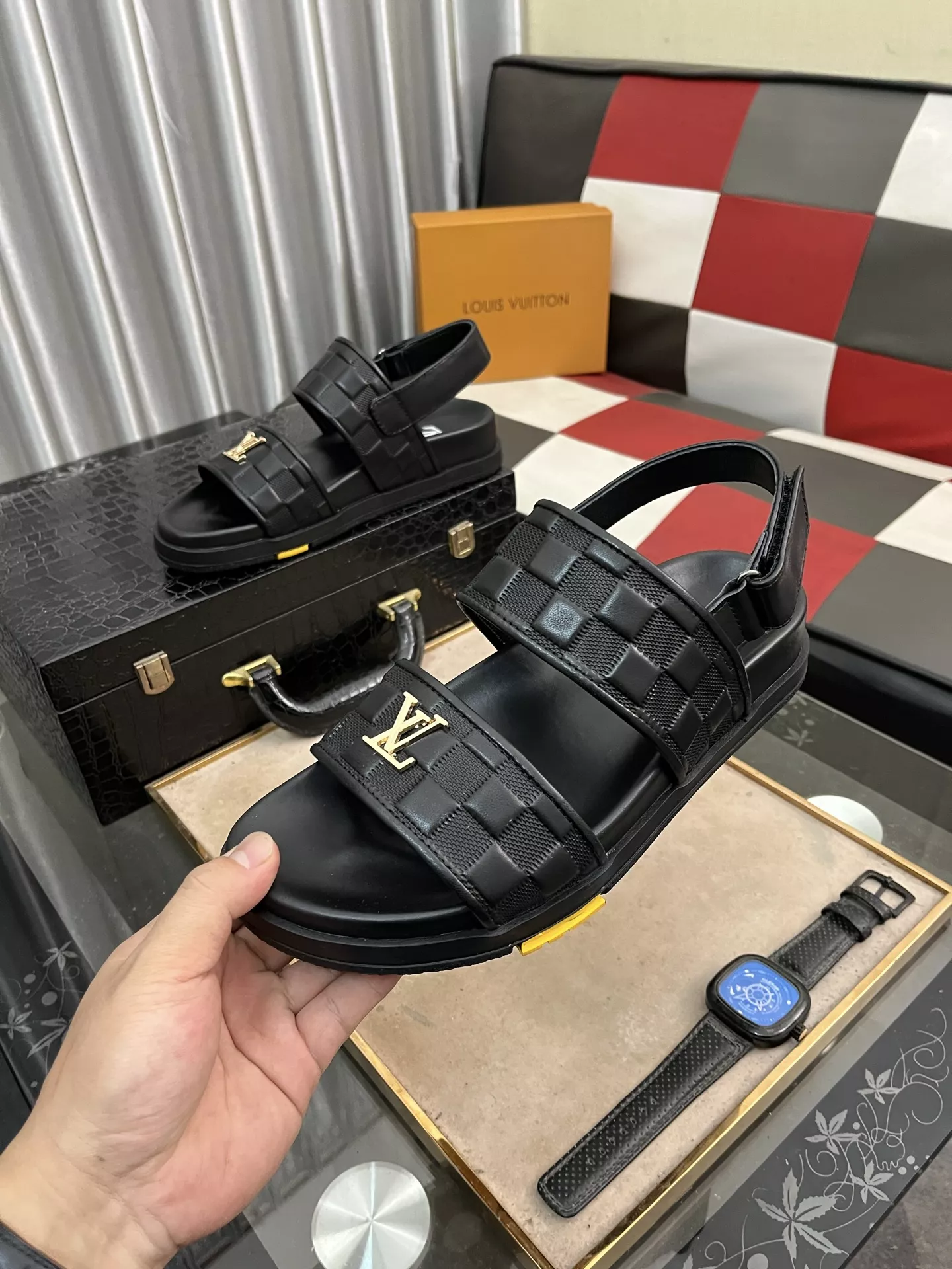 Elegant 2246 Louis Vuitton Sandal For Men