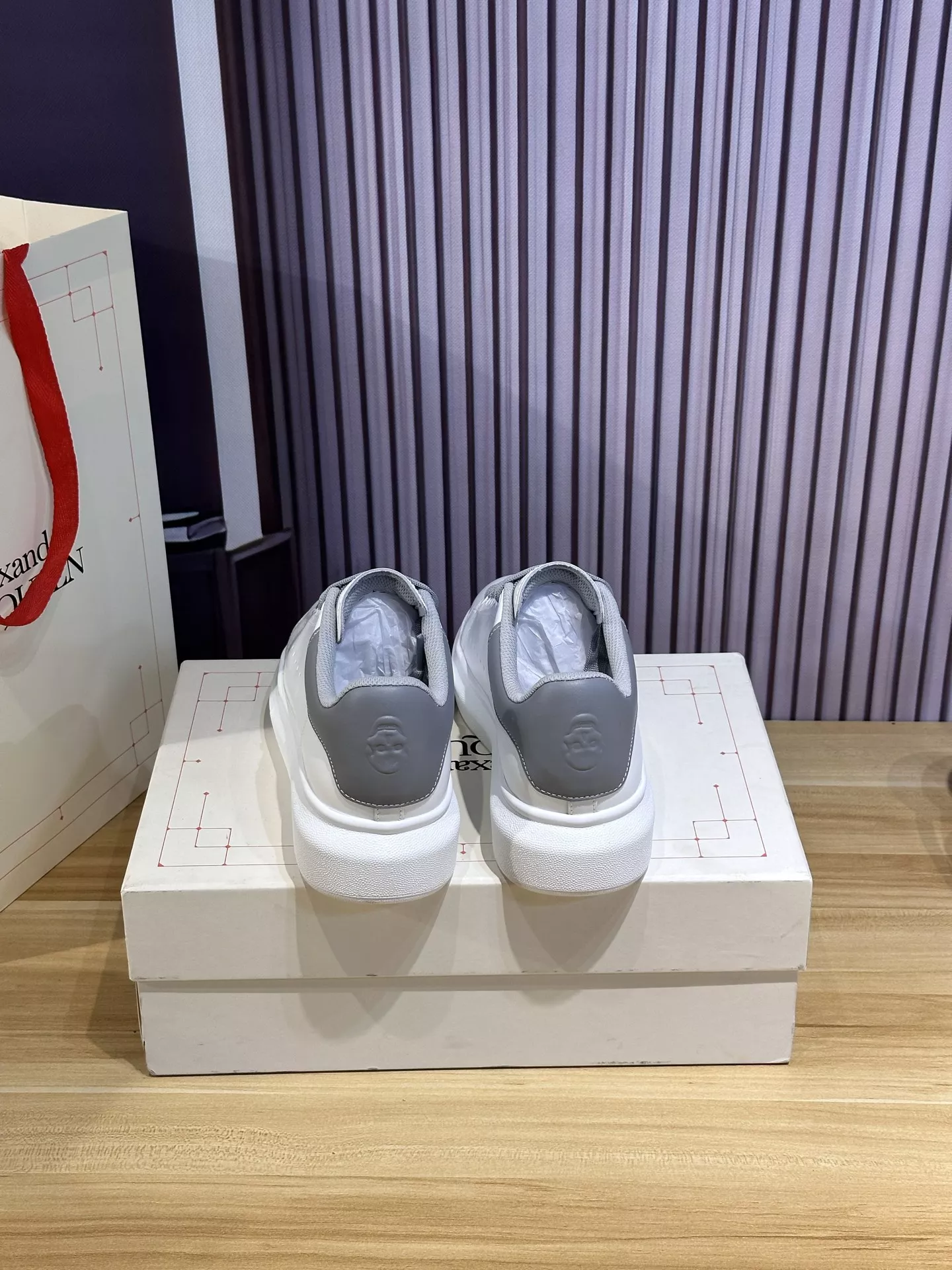 Elegant 2470 Alexander McQueen Casual Shoes For Women