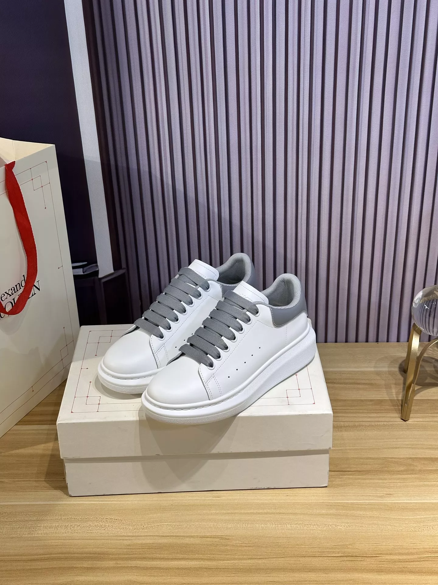Elegant 2470 Alexander McQueen Casual Shoes For Women