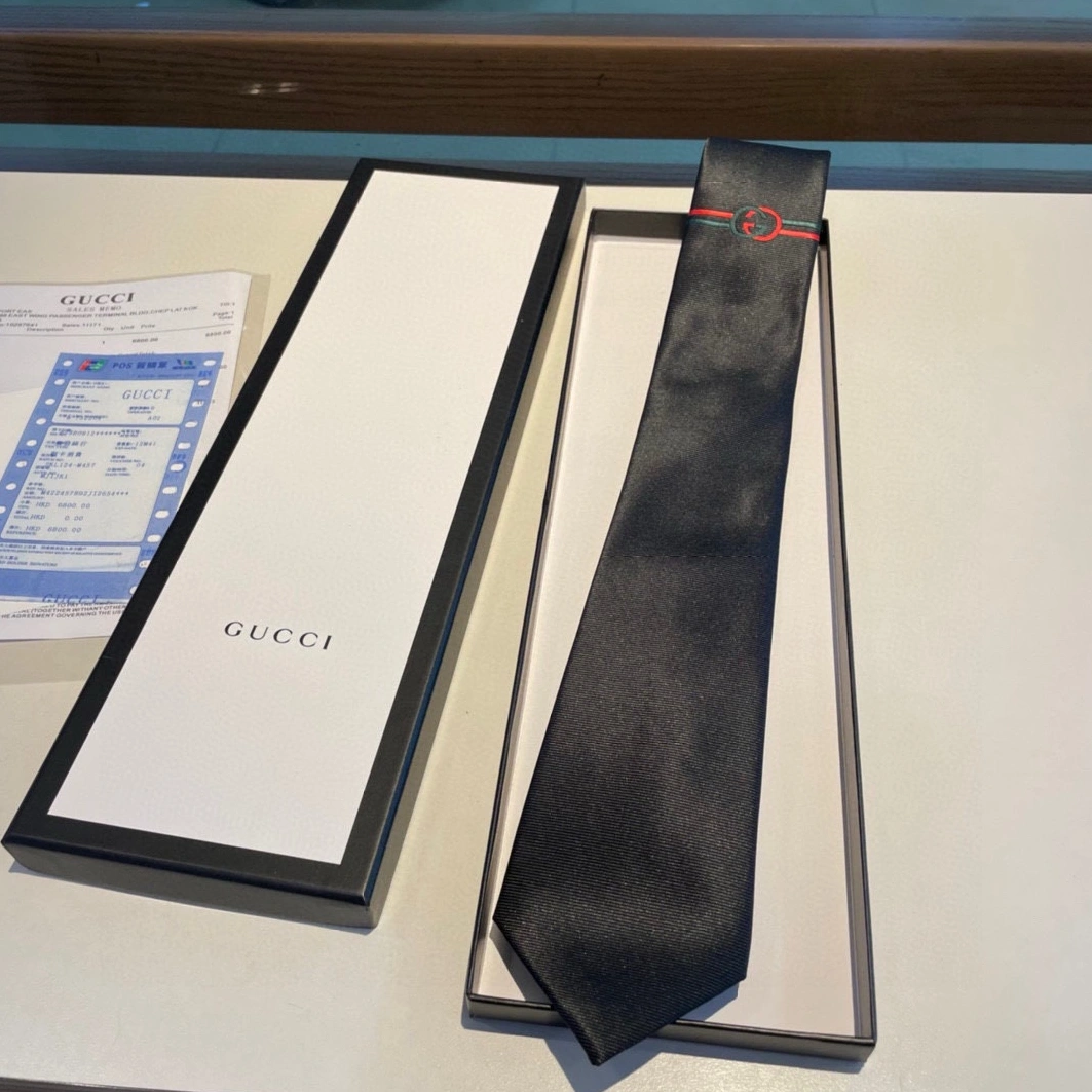 Elegant 2692 Gucci Necktie For Men