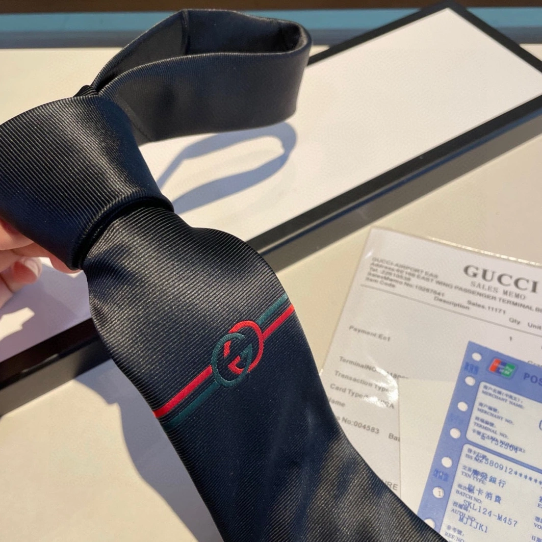 Elegant 2692 Gucci Necktie For Men