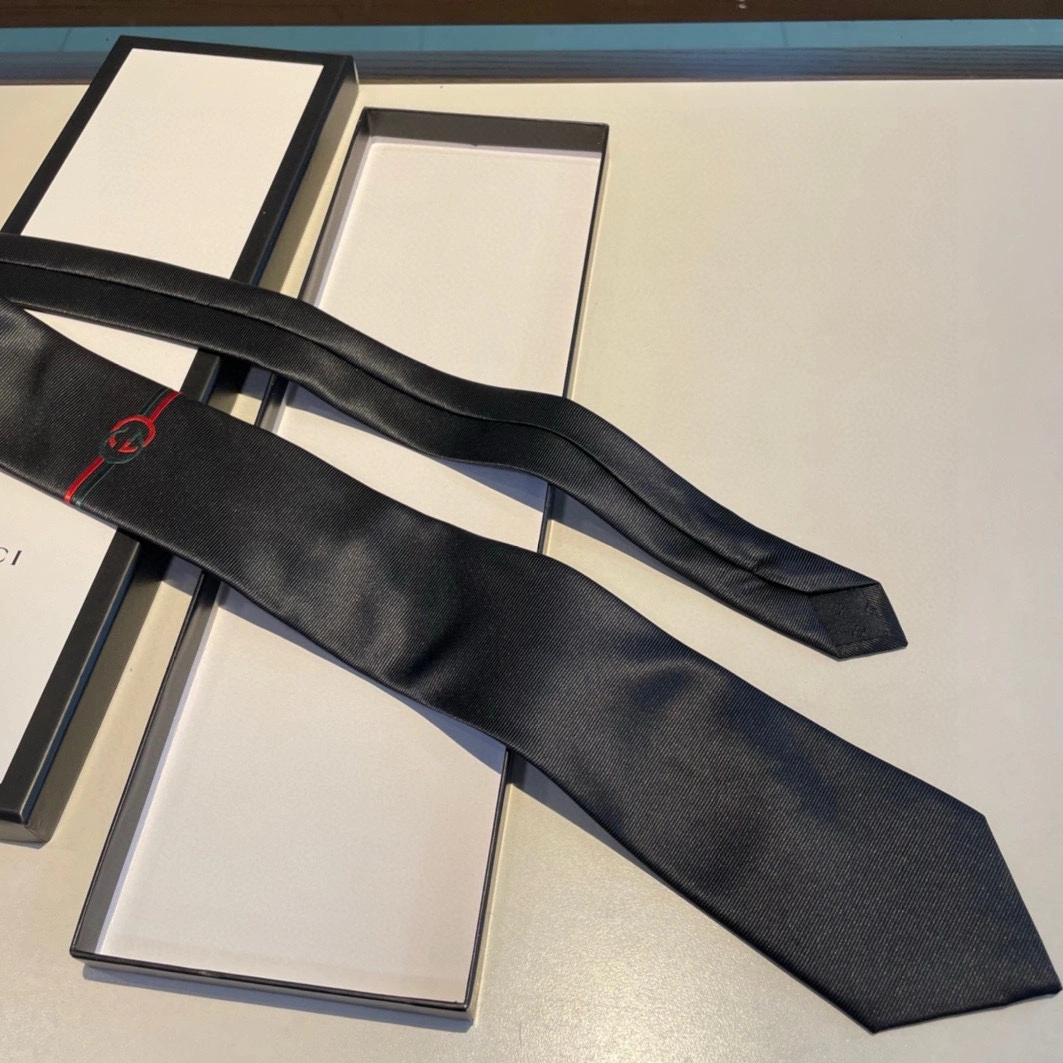 Elegant 2692 Gucci Necktie For Men