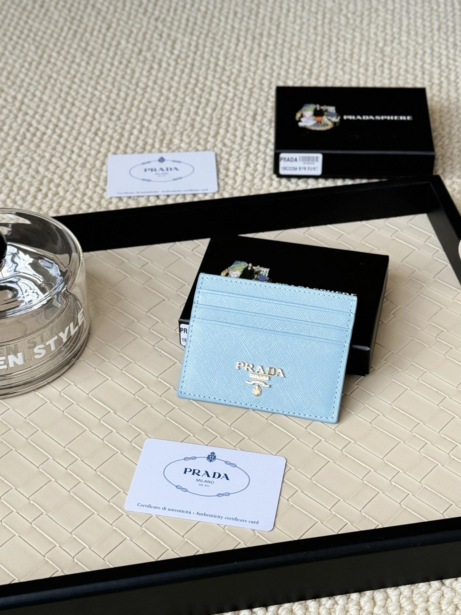Elegant 3051 Prada Card Case