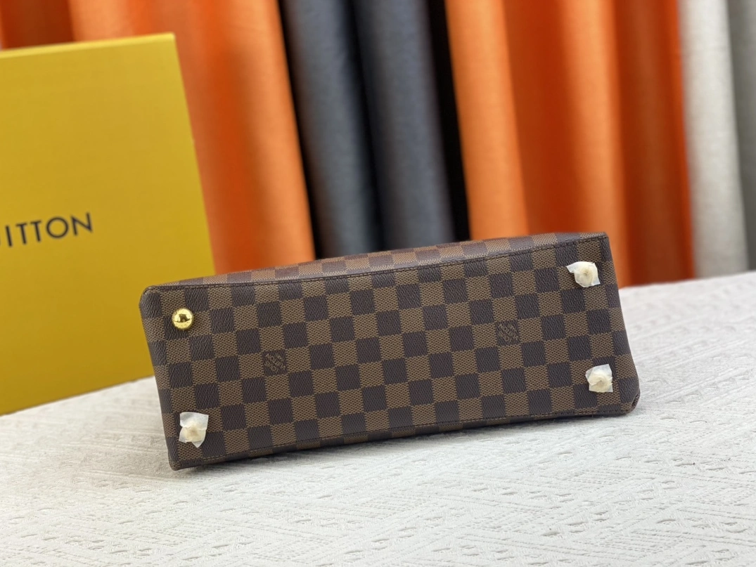 Elegant 3249 Louis Vuitton AAA Quality Handbags For Women