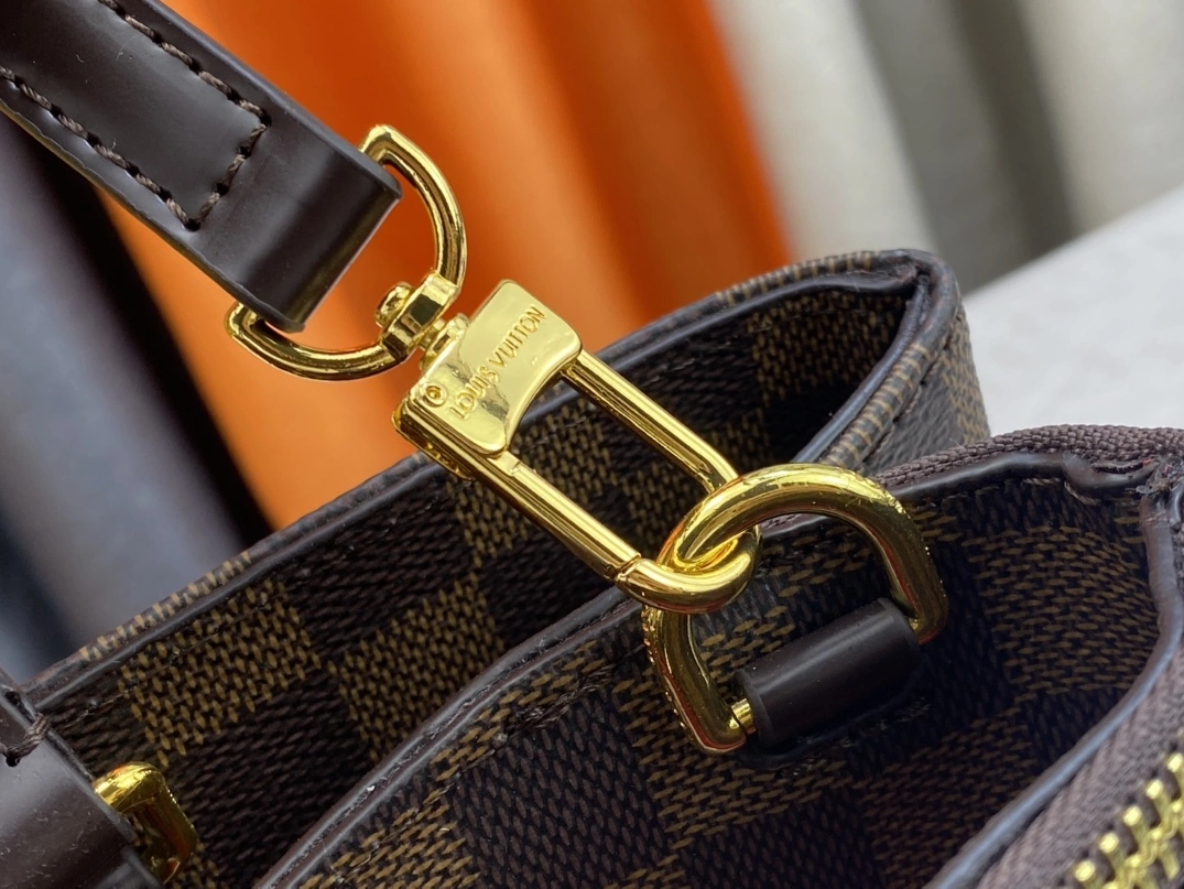 Elegant 3249 Louis Vuitton AAA Quality Handbags For Women