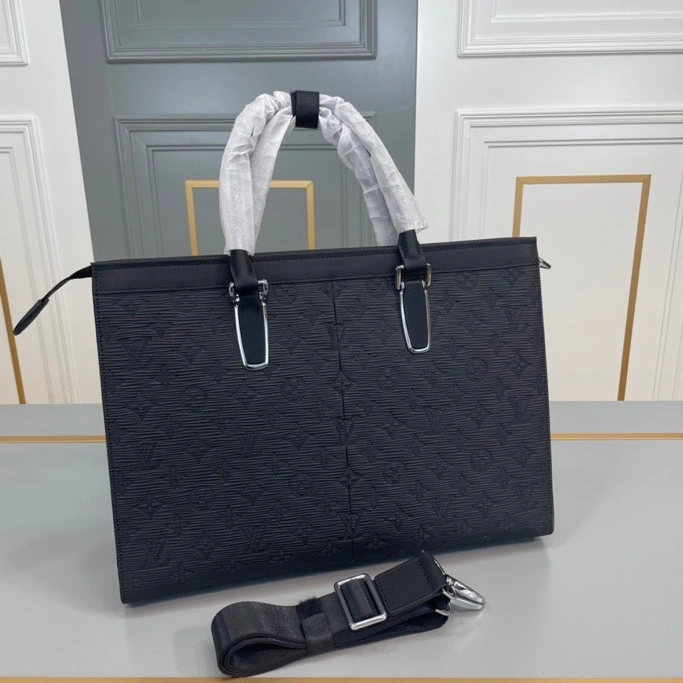 Elegant 328 Louis Vuitton AAA Man Handbags