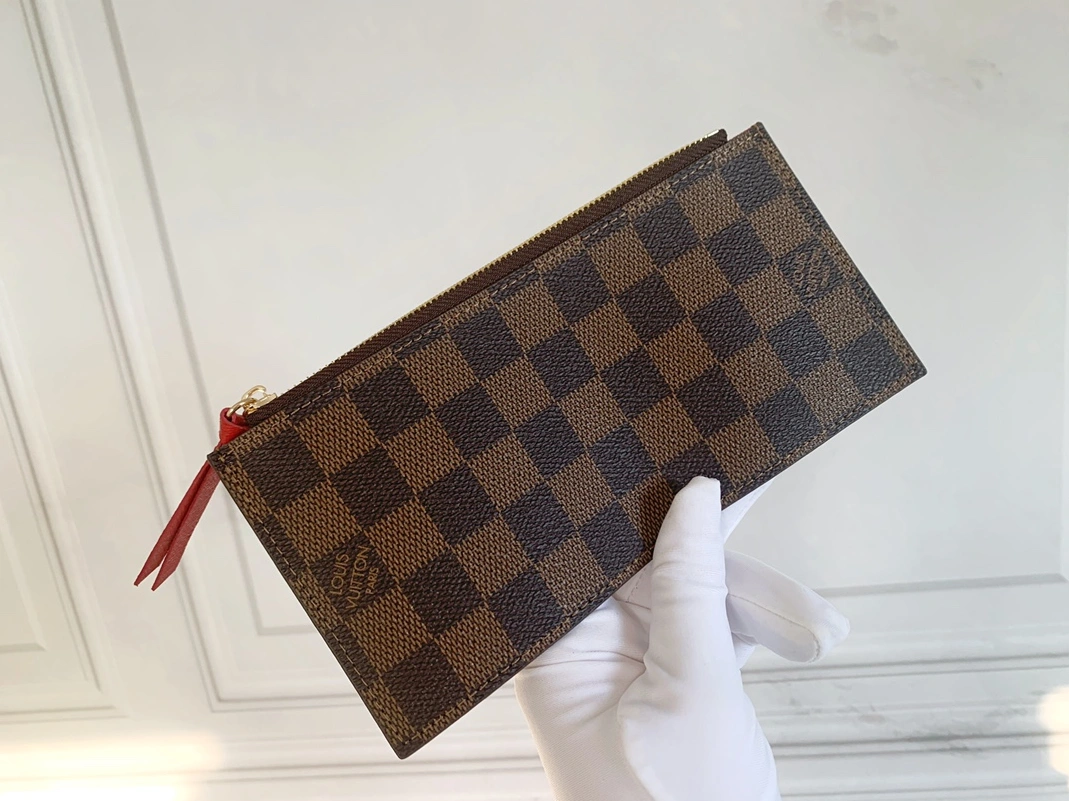 Elegant 332 Louis Vuitton LV Wallets For Women