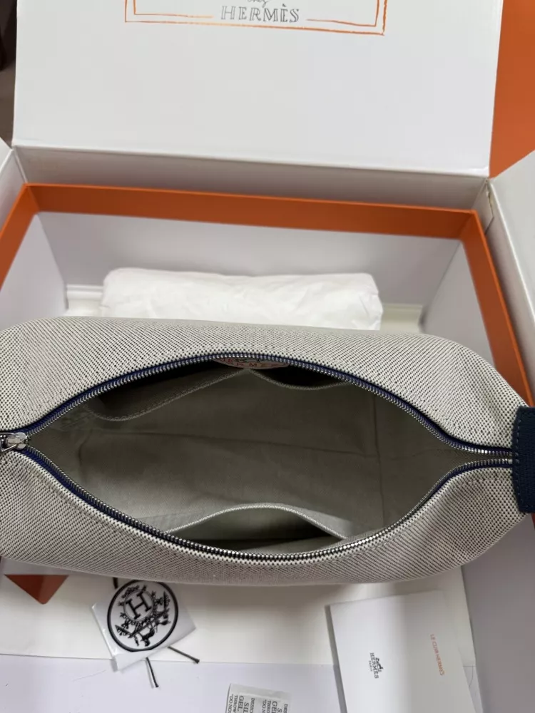 Elegant 3447 Hermes AAA Quality Handbags In Navy For Women