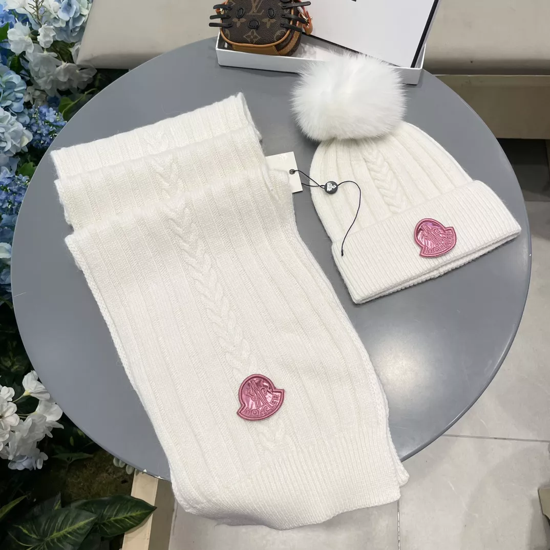 Elegant 3455 Moncler Hat and Scarf Set