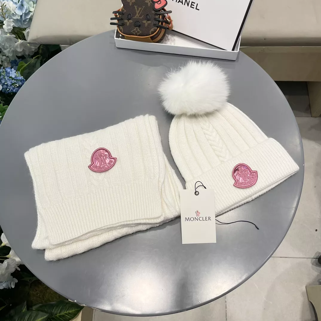 Elegant 3455 Moncler Hat and Scarf Set