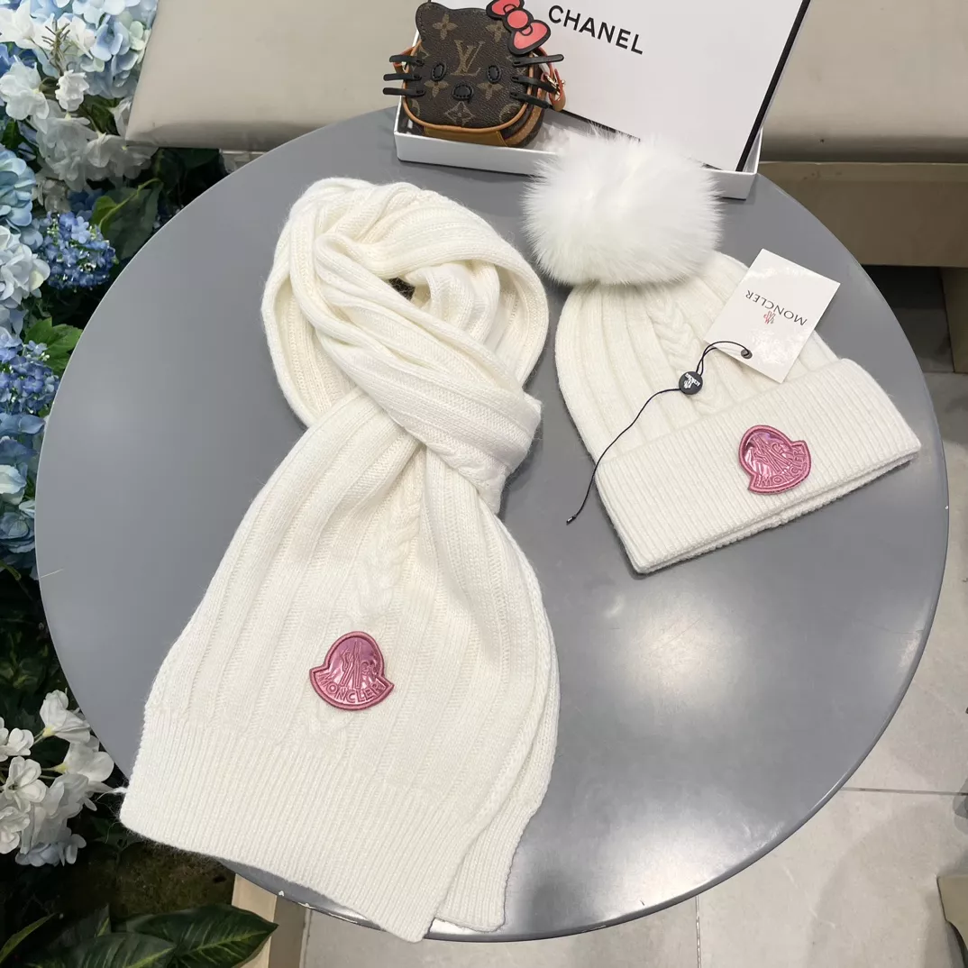Elegant 3455 Moncler Hat and Scarf Set