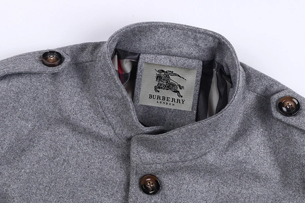Elegant 3851 Burberry Trench Coat Long Sleeved For Men