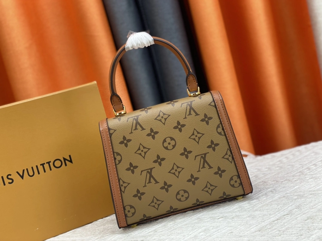 Elegant 3924 Louis Vuitton AAA Quality Handbags For Women