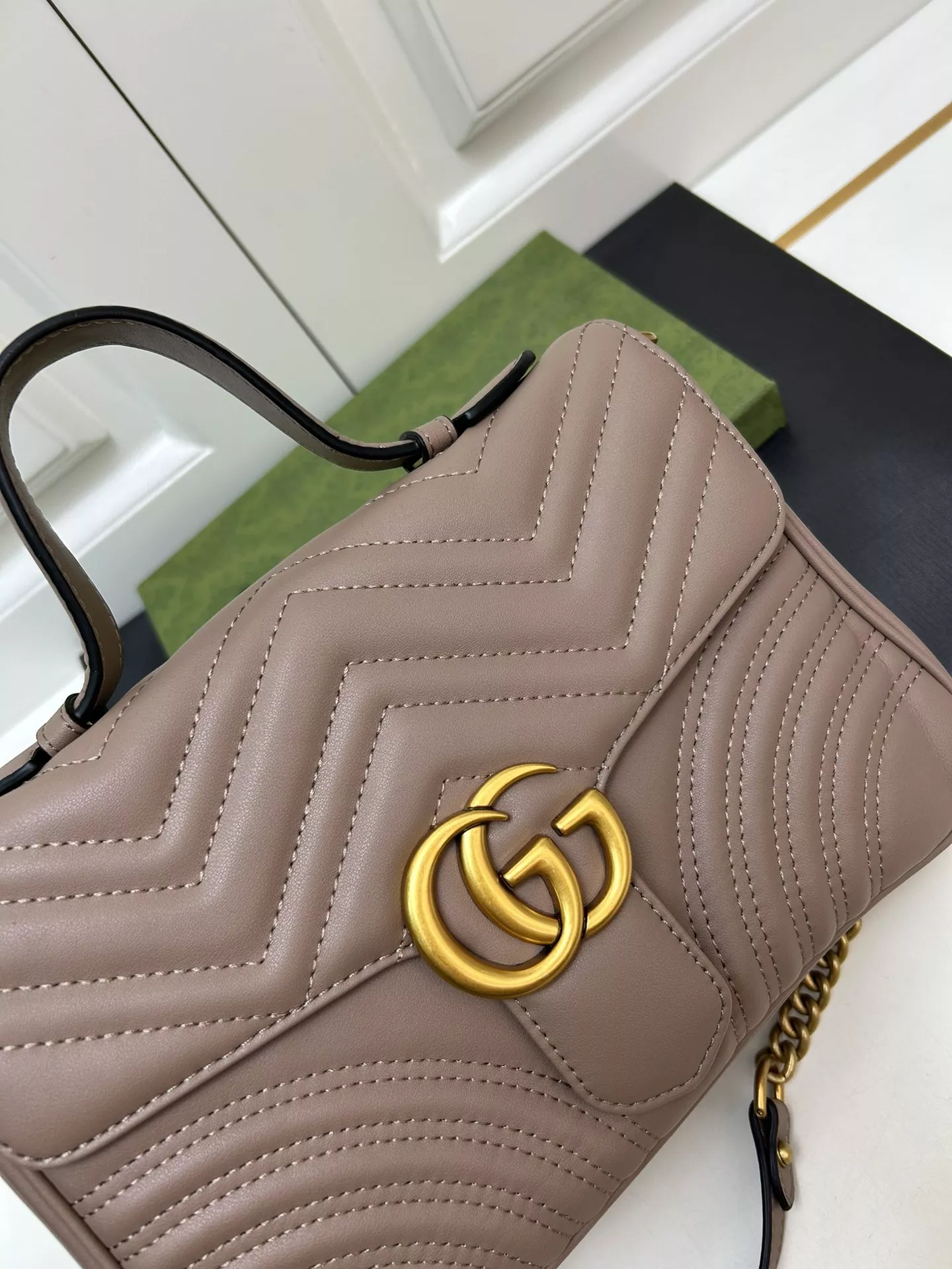 Elegant 397 Gucci AAA Quality Messenger Bags For Women