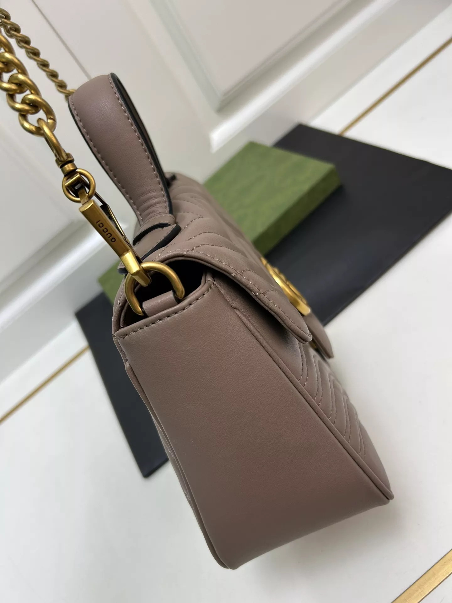 Elegant 397 Gucci AAA Quality Messenger Bags For Women
