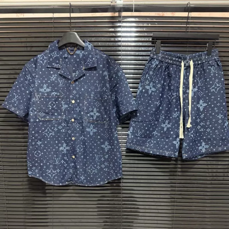 Elegant 4037 Louis Vuitton LV Tracksuits Short Sleeved For Unisex