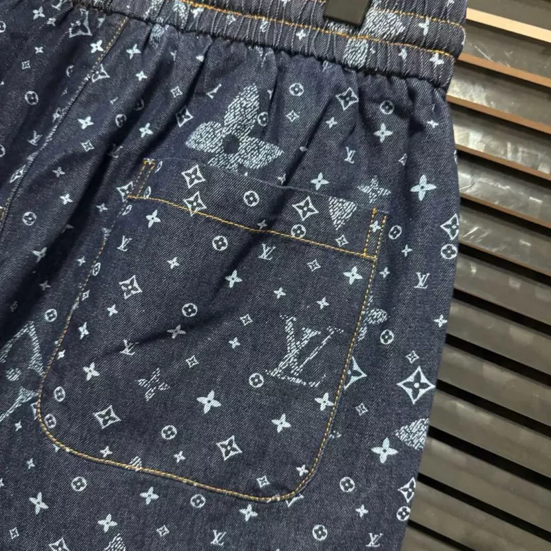Elegant 4037 Louis Vuitton LV Tracksuits Short Sleeved For Unisex