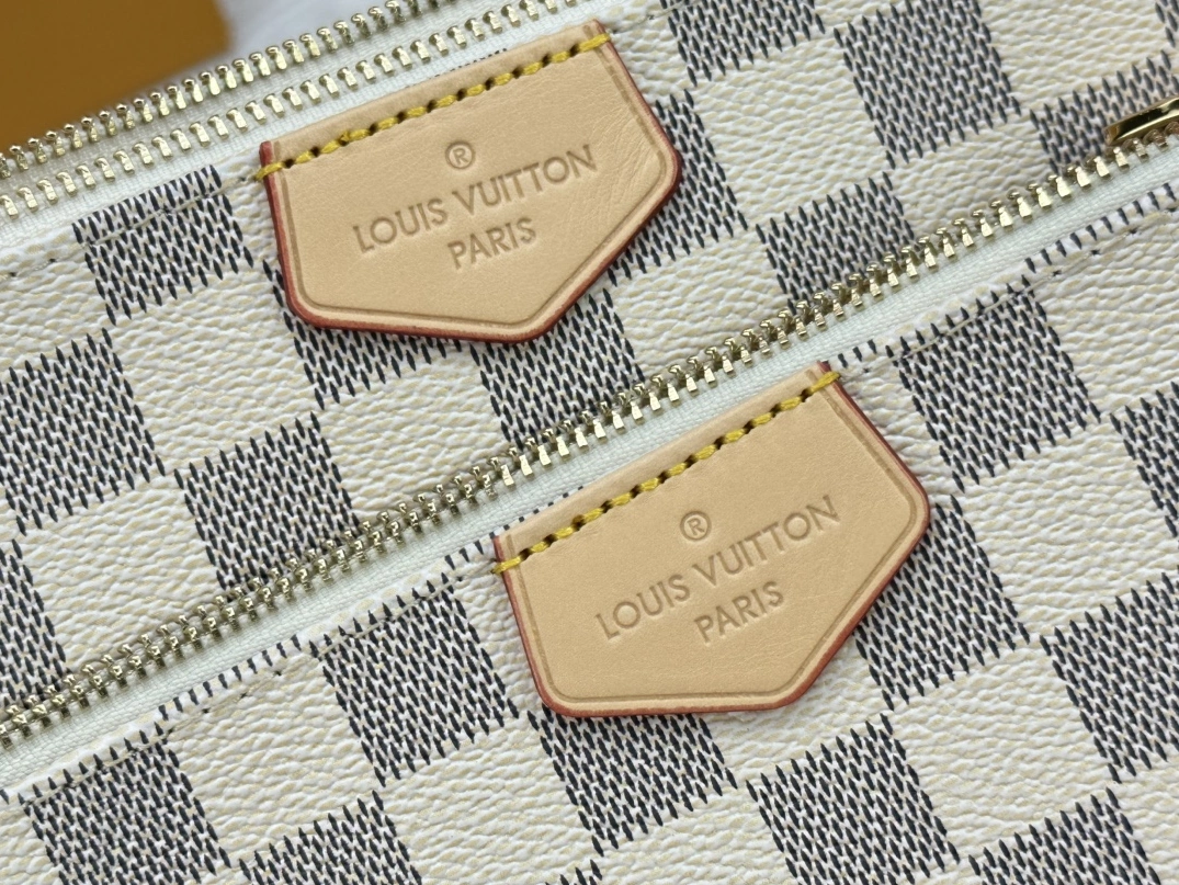 Elegant 4605 Louis Vuitton AAA Quality Messenger Bags For Women