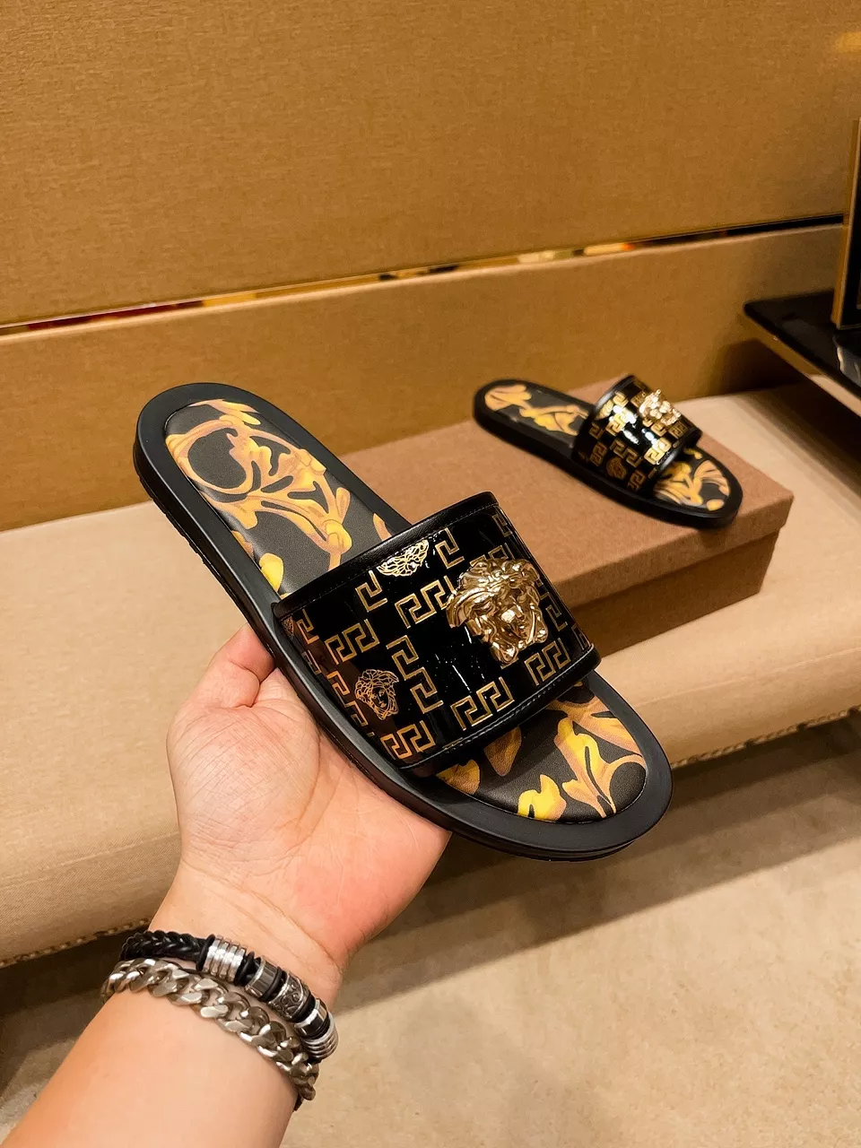 Elegant 4684 Versace Slippers For Men