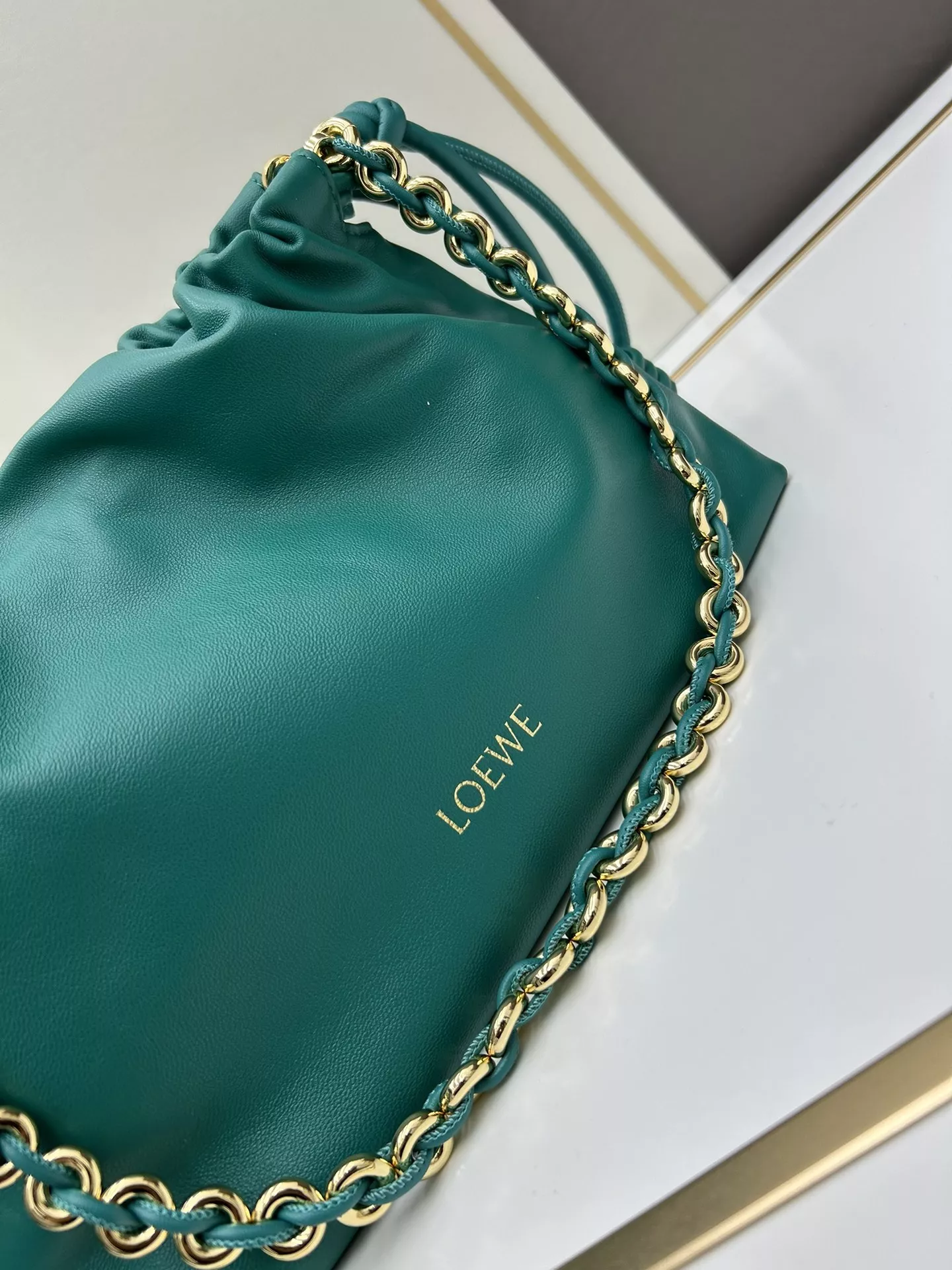 Elegant 4737 LOEWE AAA Quality Shoulder Bags For Women
