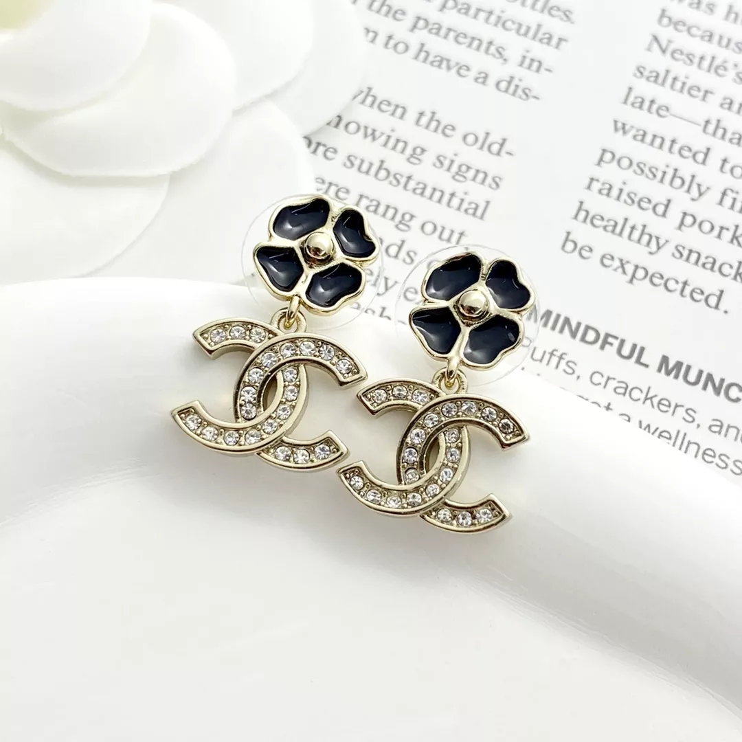 Elegant 476 Chanel Earrings For Women