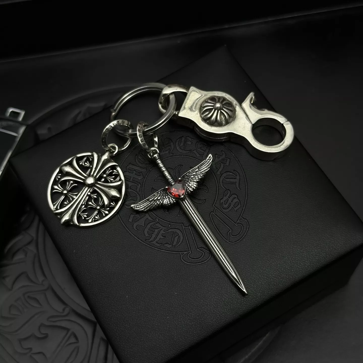 Elegant 4890 Chrome Hearts Key Holder And Bag Buckle