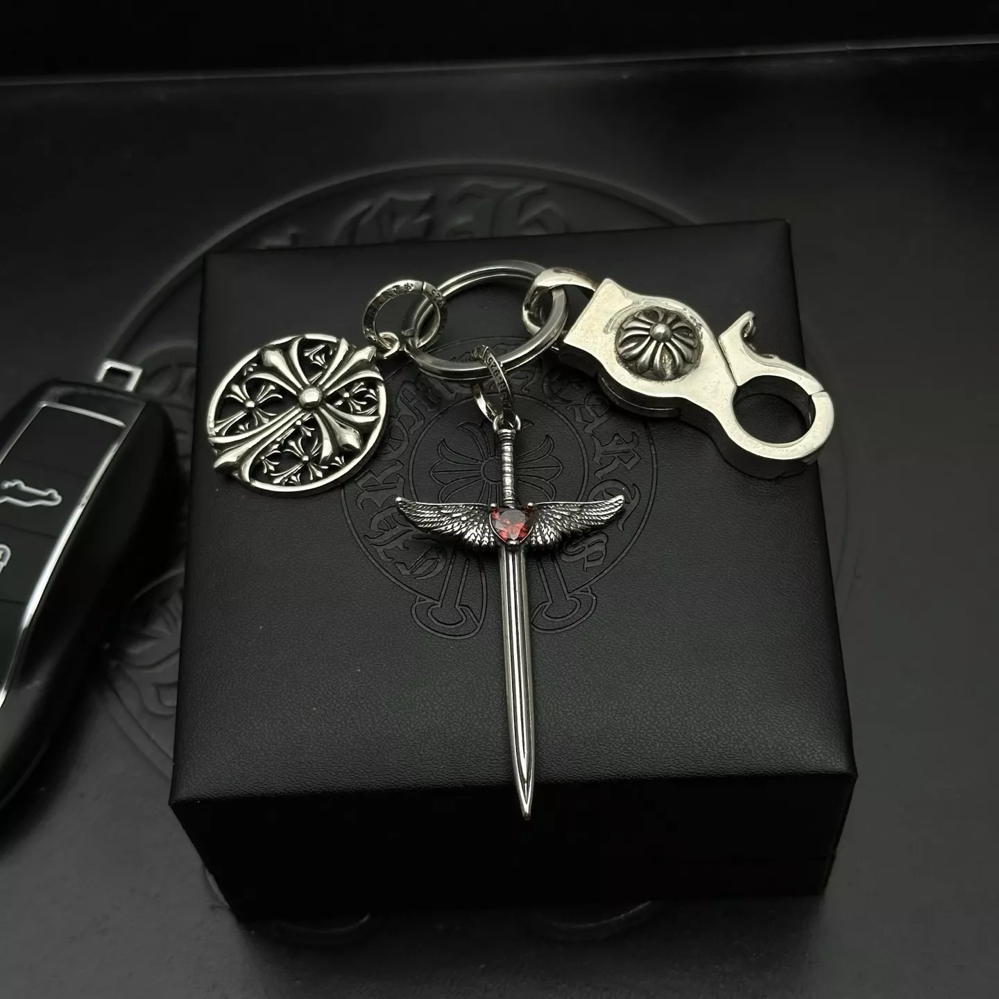 Elegant 4890 Chrome Hearts Key Holder And Bag Buckle