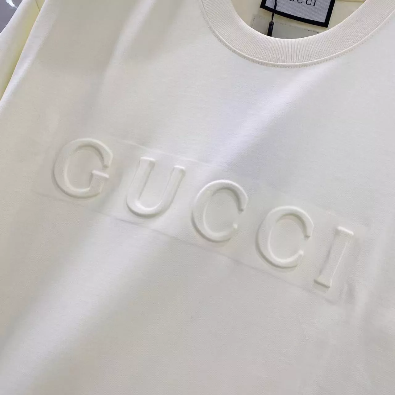 Elegant 4940 Gucci T-Shirts Short Sleeved For Unisex