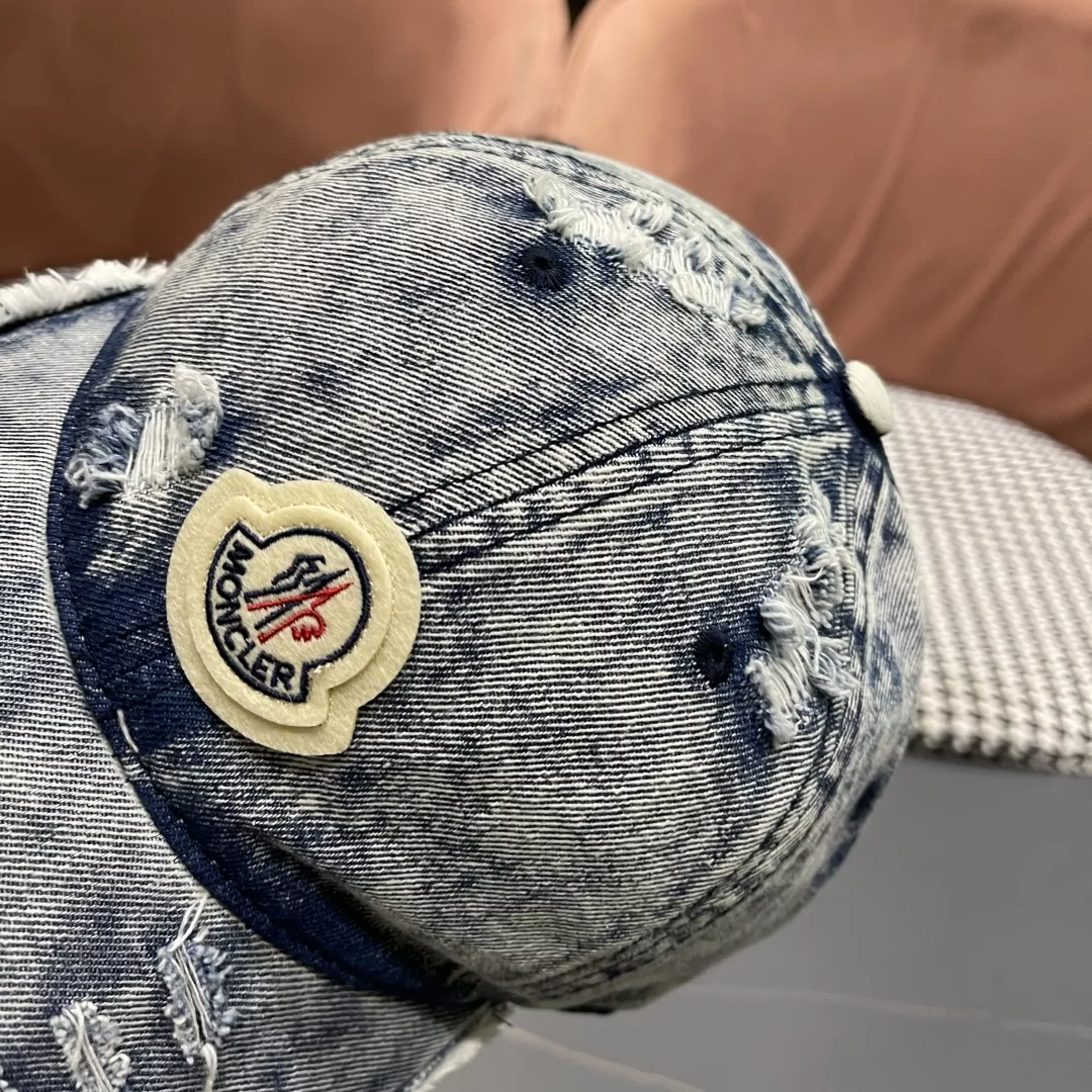 Elegant 5046 Moncler Caps