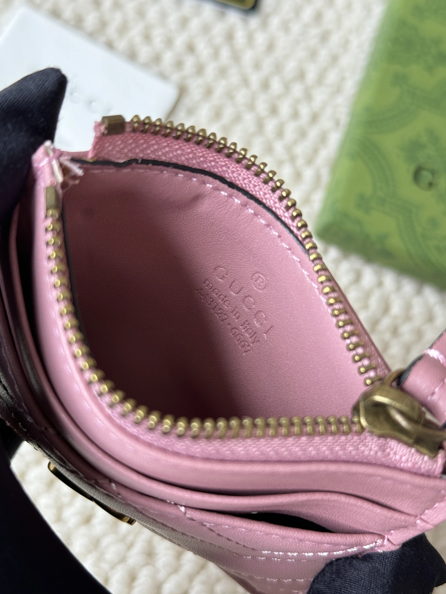 Elegant 5118 Gucci Card Case