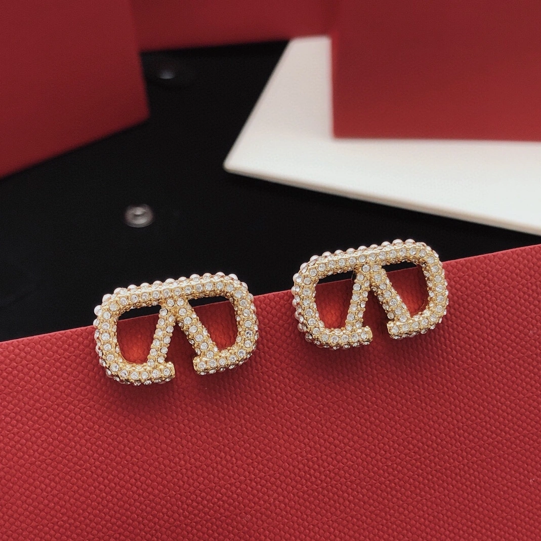 Elegant 5200 Valentino Earrings For Women