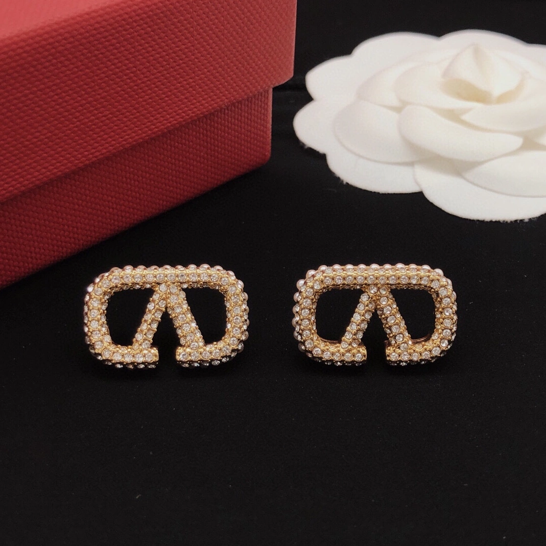 Elegant 5200 Valentino Earrings For Women