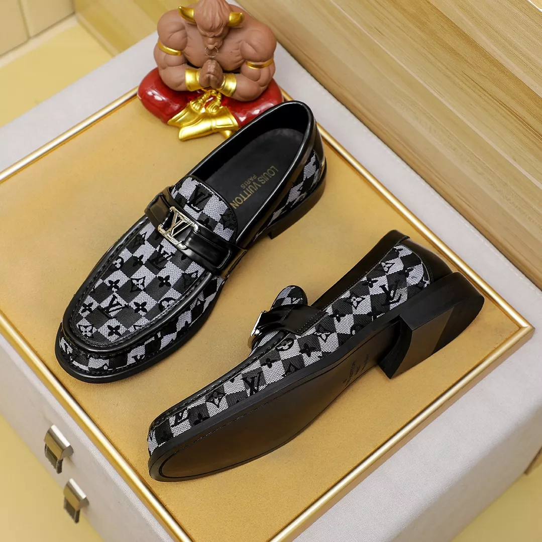 Elegant 5302 Louis Vuitton LV Oxfords Shoes For Men
