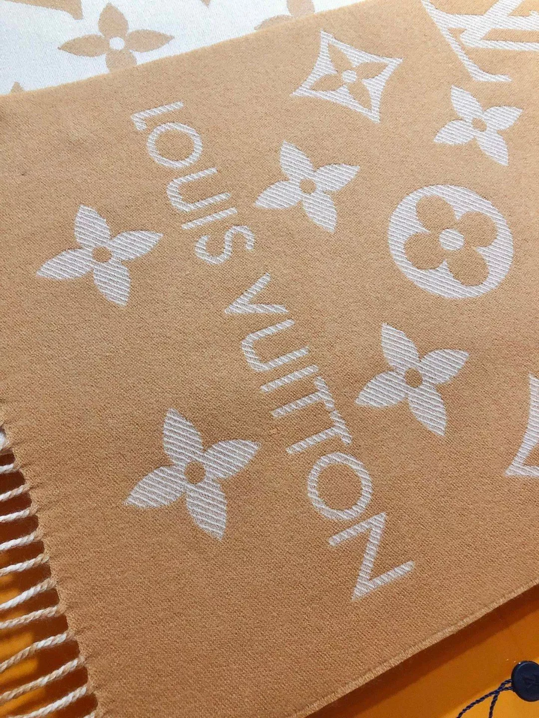 Elegant 5414 Louis Vuitton Scarf For Women