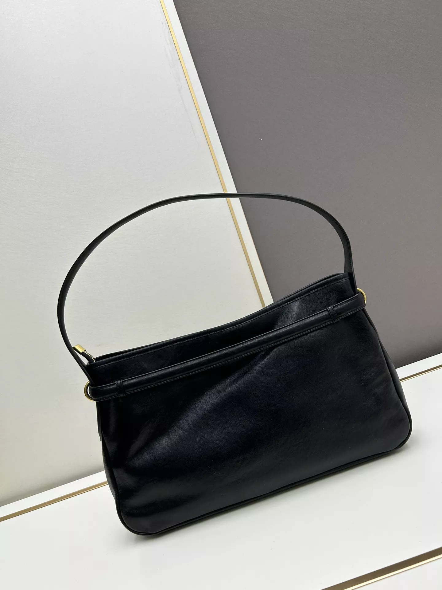 Elegant 5426 MIU MIU AAA Quality Shoulder Bags For Women