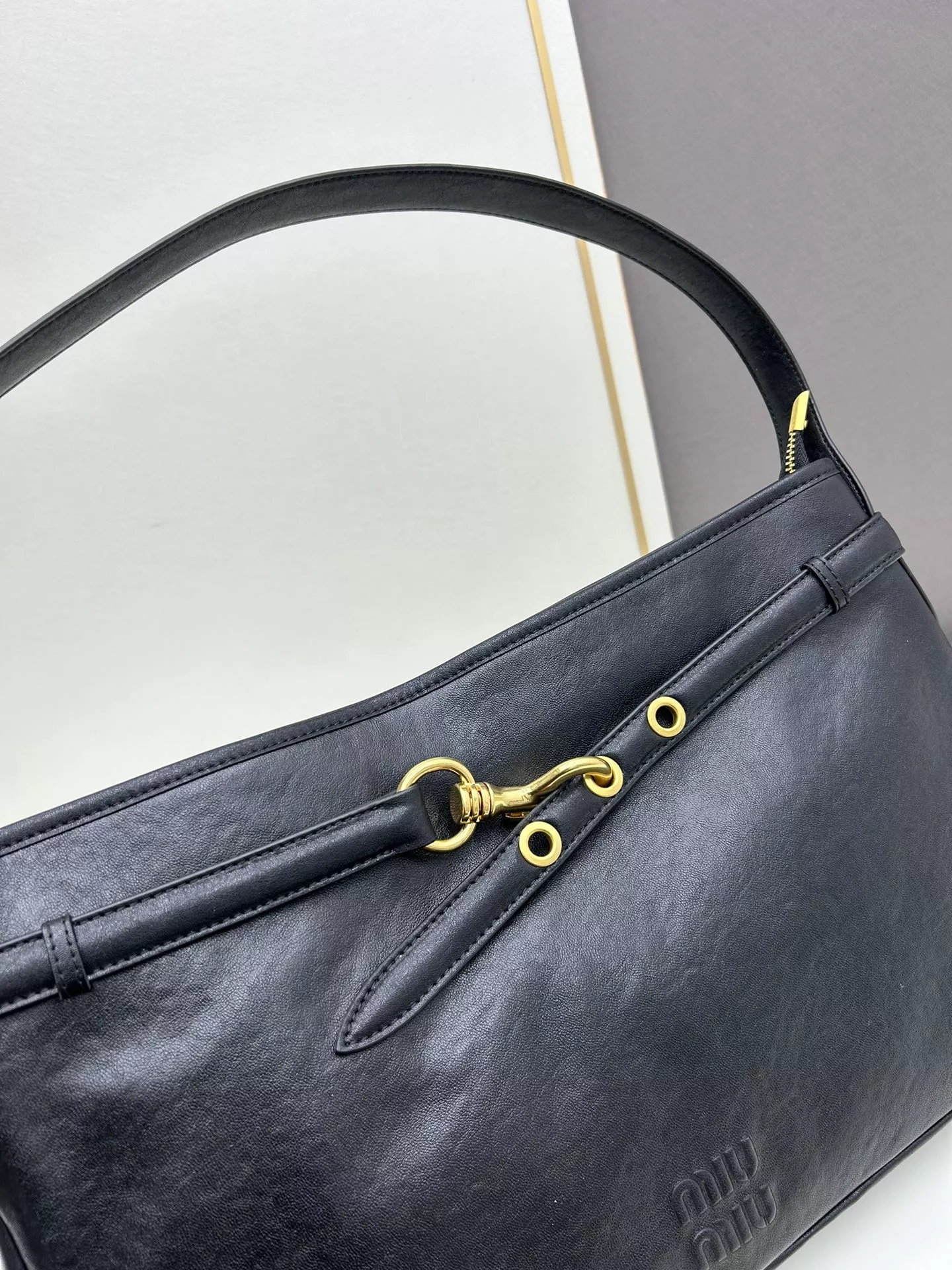 Elegant 5426 MIU MIU AAA Quality Shoulder Bags For Women