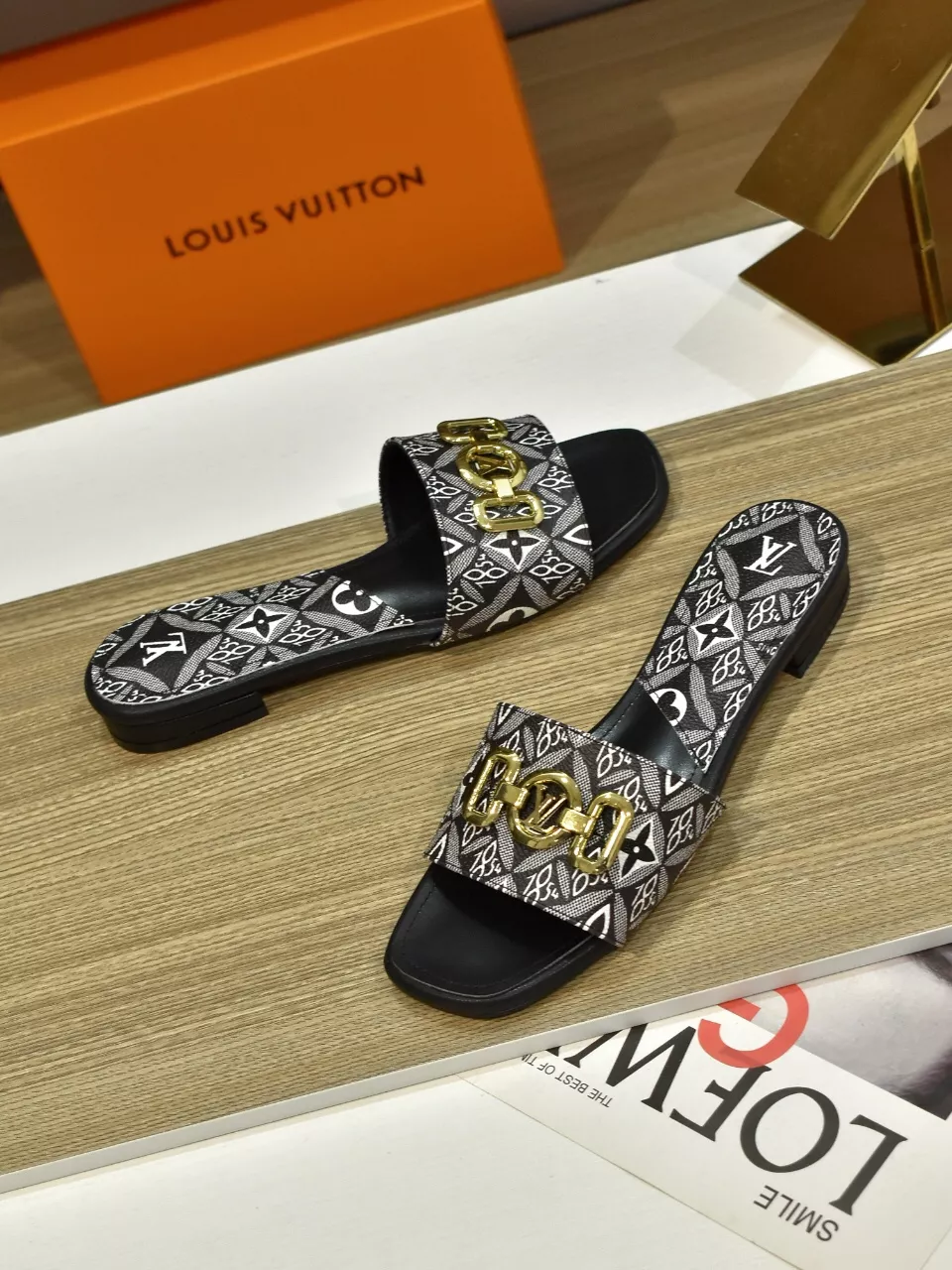 Elegant 5438 Louis Vuitton Slippers For Women