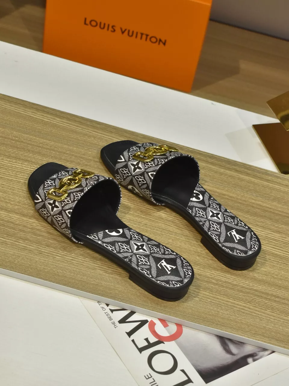 Elegant 5438 Louis Vuitton Slippers For Women