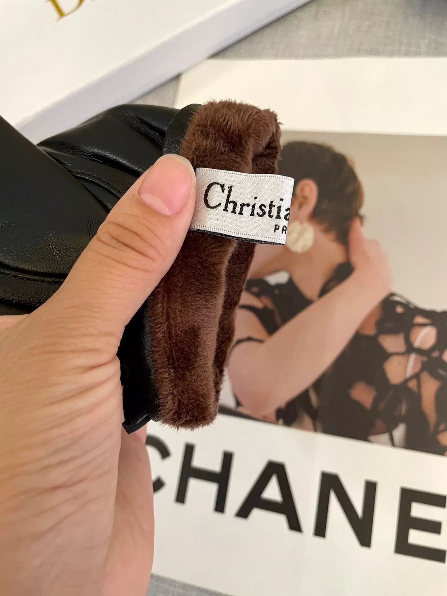 Elegant 558 Christian Dior Gloves For Women