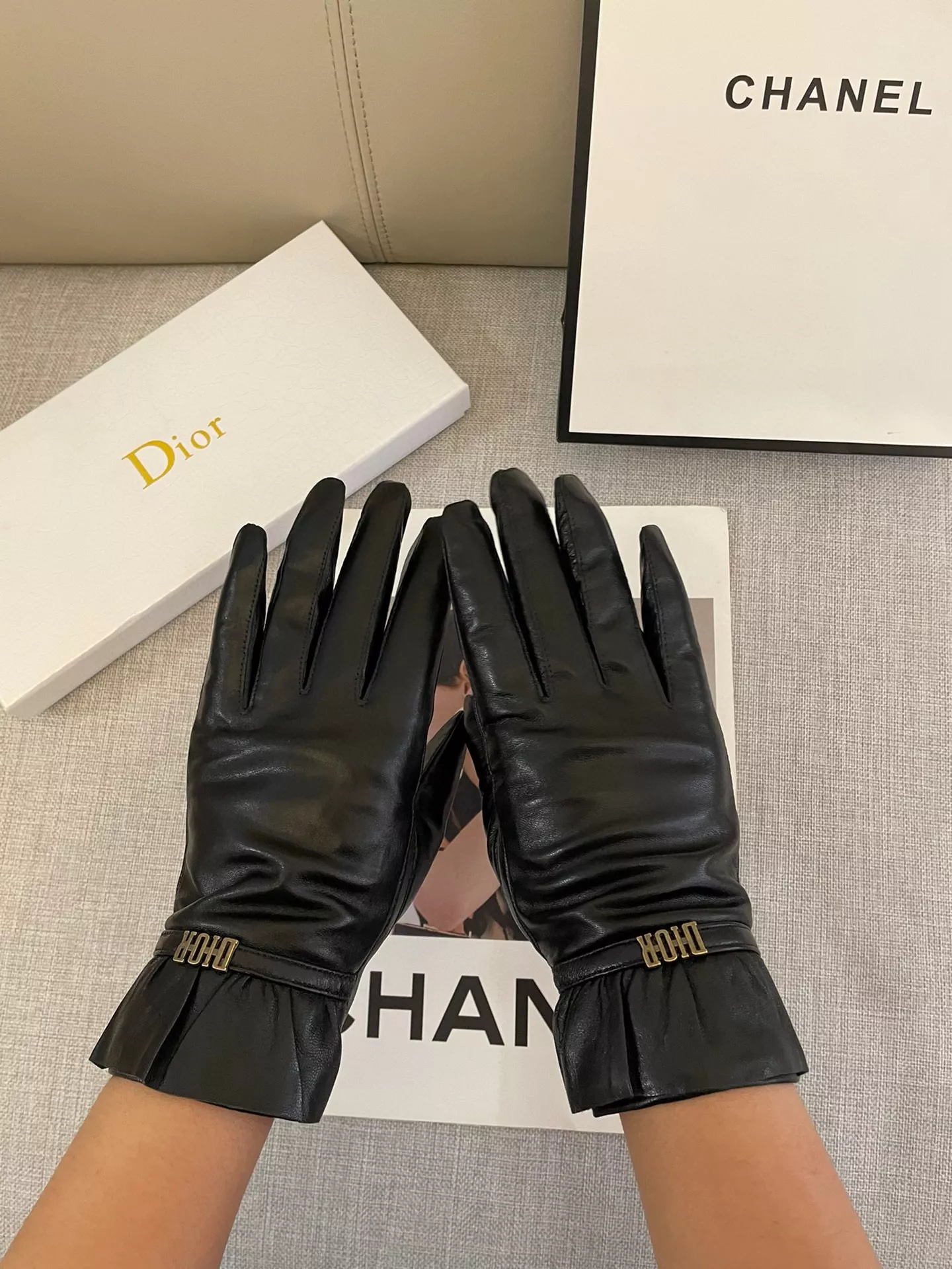 Elegant 558 Christian Dior Gloves For Women