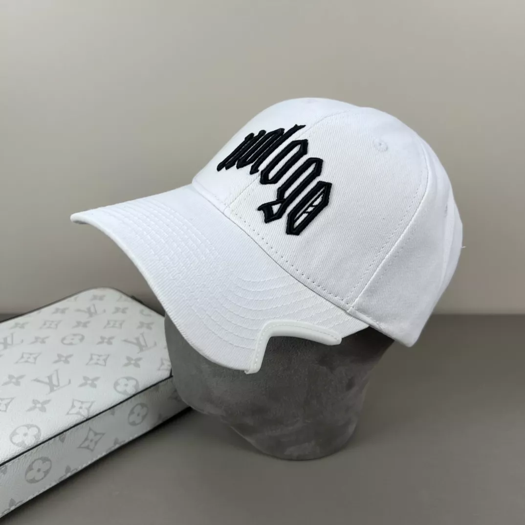 Elegant 570 Balenciaga Caps