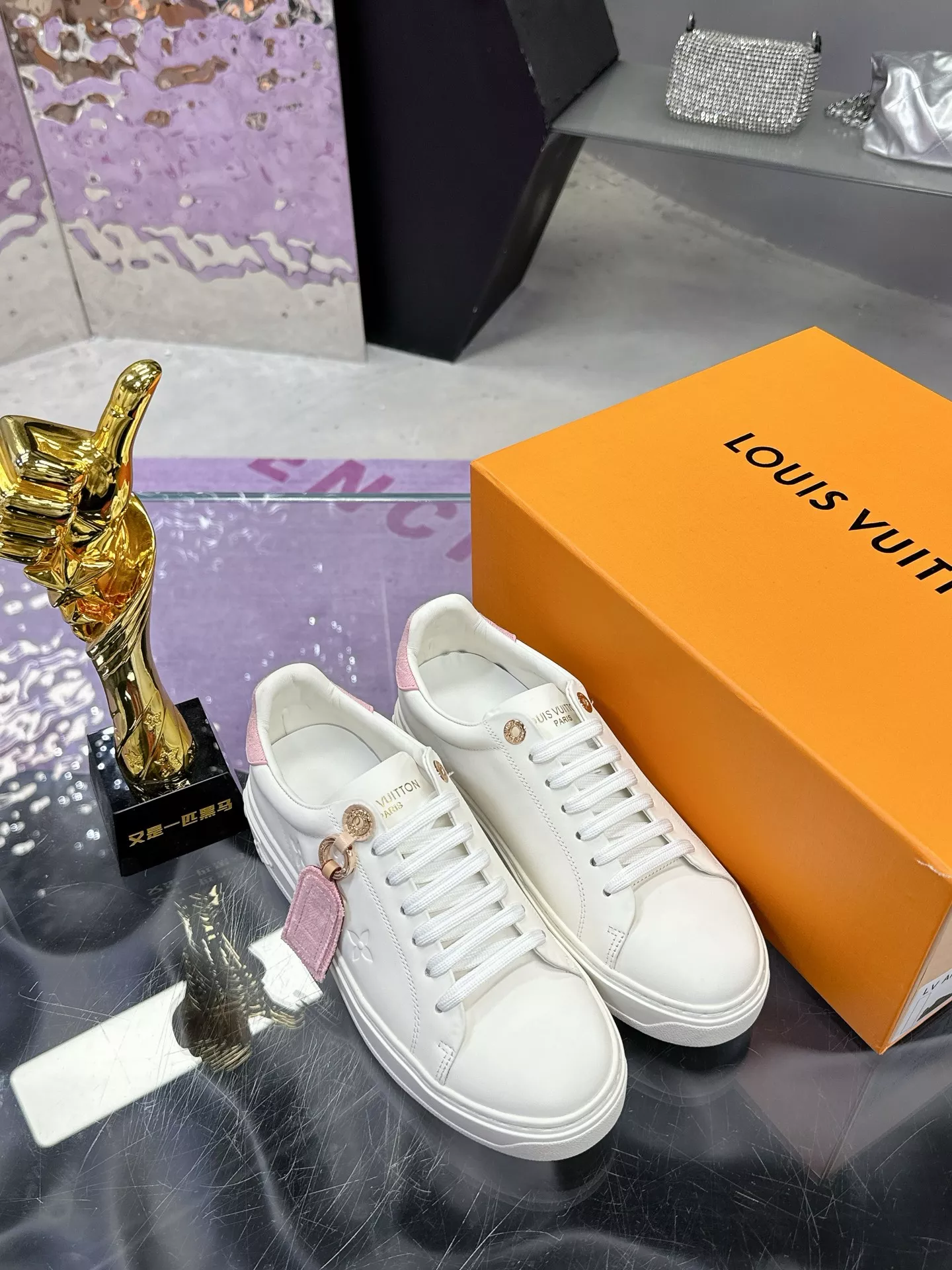 Elegant 570 Louis Vuitton Casual Shoes For Women