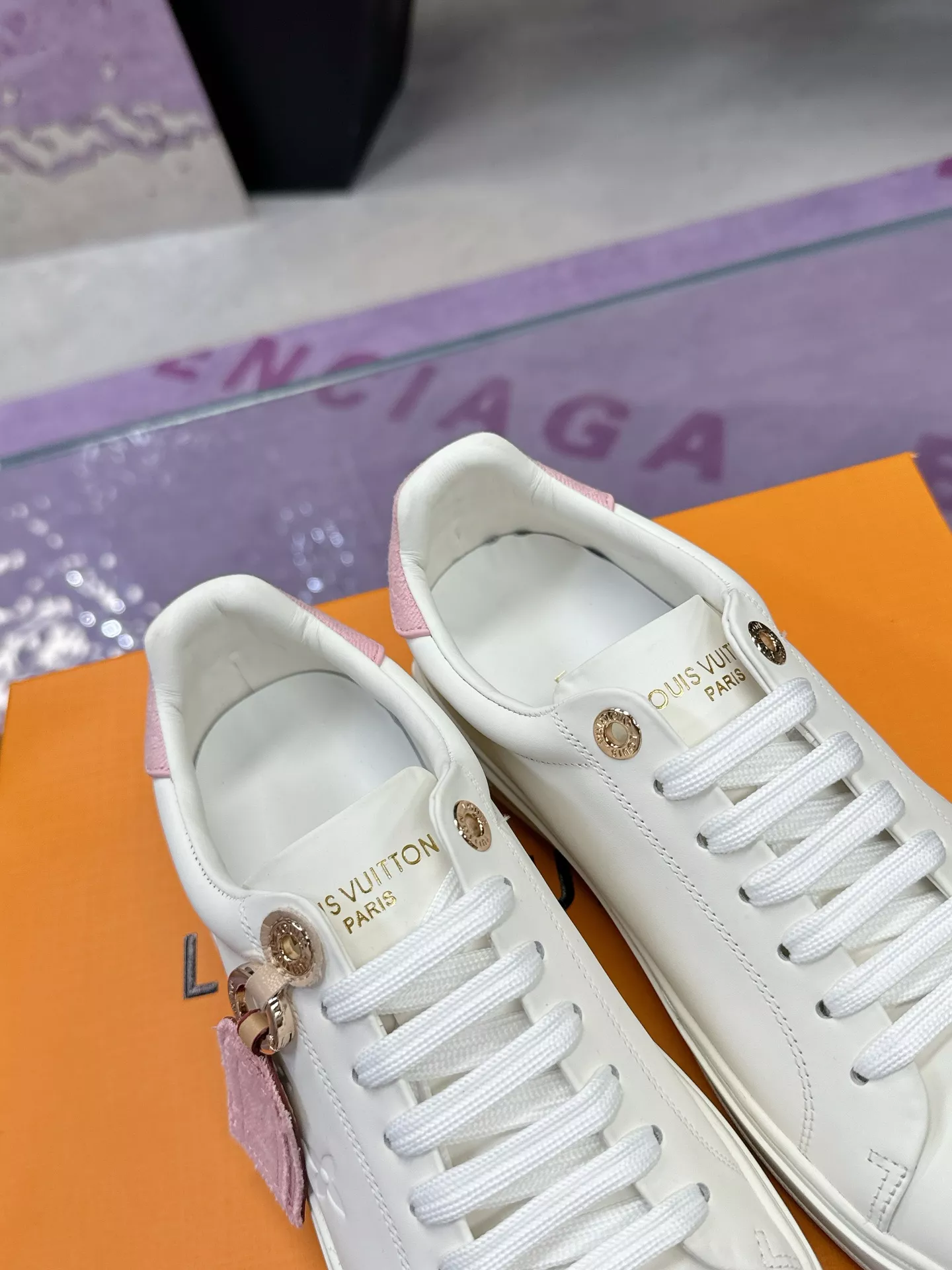 Elegant 570 Louis Vuitton Casual Shoes For Women