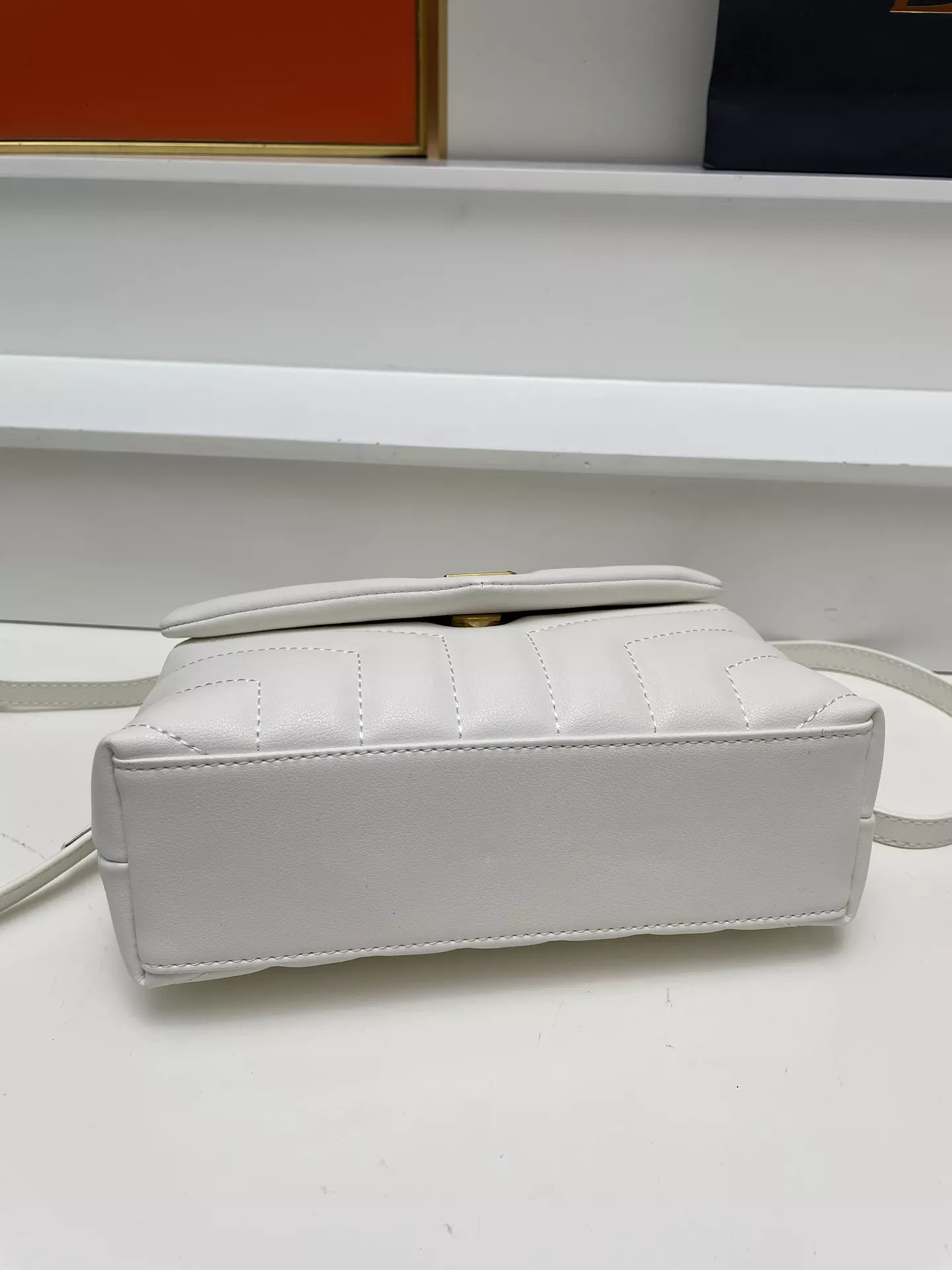 Elegant 5749 Yves Saint Laurent YSL AAA Quality Messenger Bags For Women