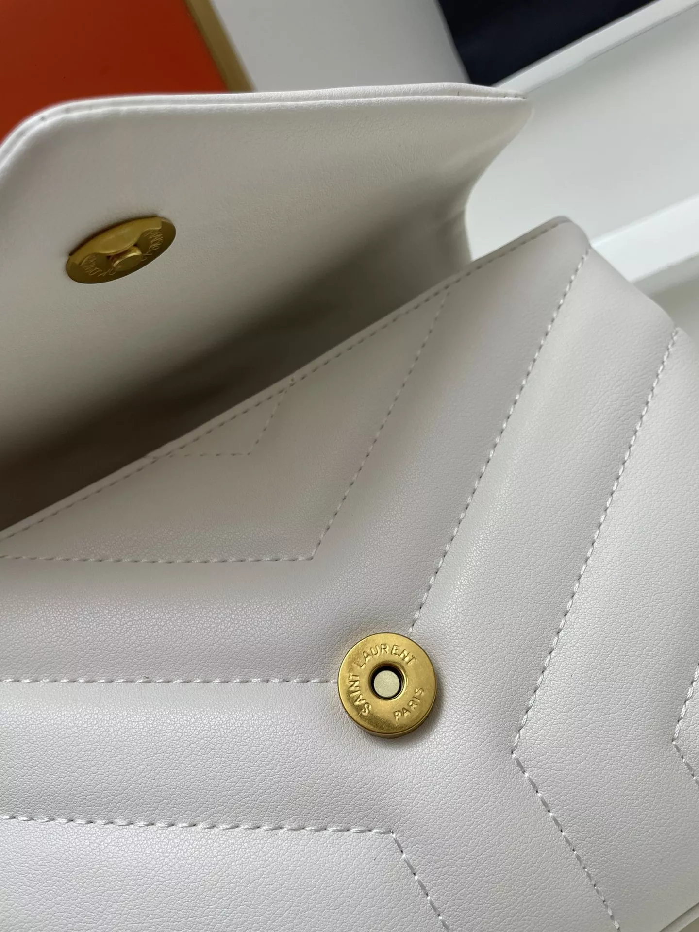 Elegant 5749 Yves Saint Laurent YSL AAA Quality Messenger Bags For Women