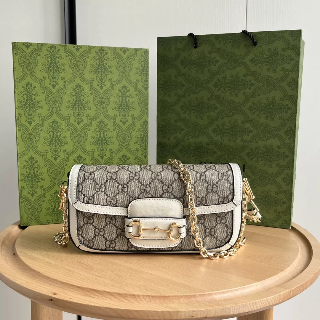 Elegant 5795 Gucci AAA Quality Messenger Bags For Women