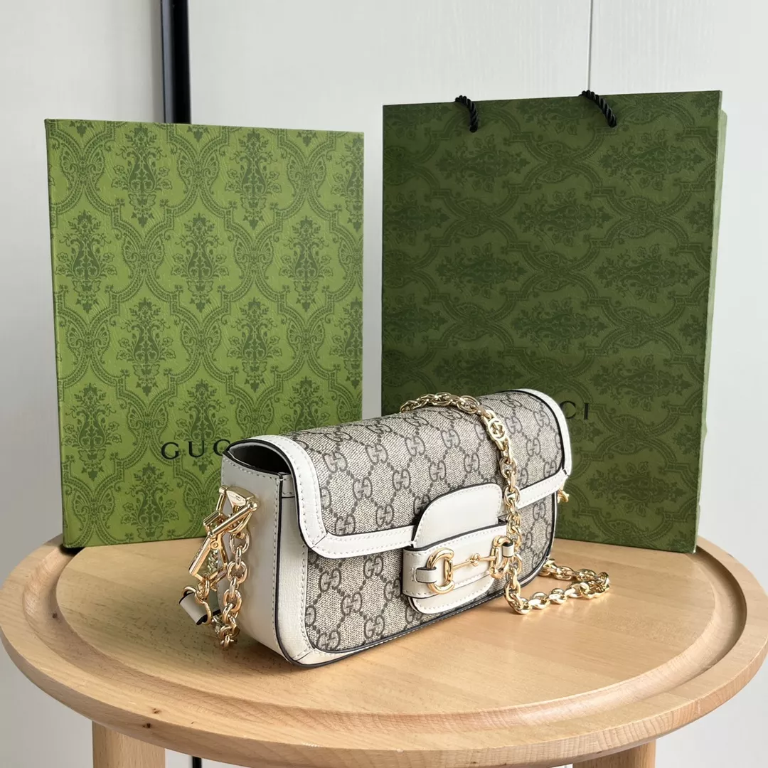 Elegant 5795 Gucci AAA Quality Messenger Bags For Women