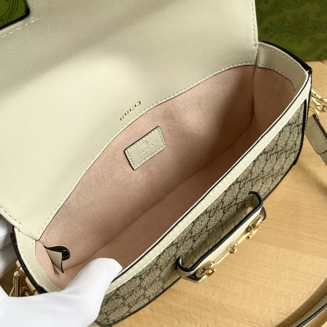 Elegant 5795 Gucci AAA Quality Messenger Bags For Women