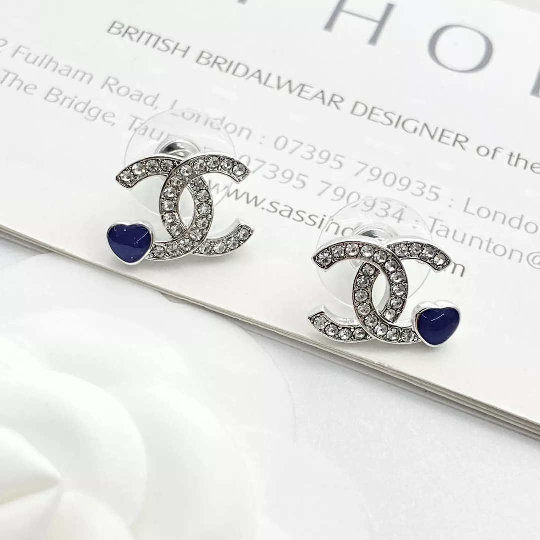 Elegant 586 Chanel Earrings For Women