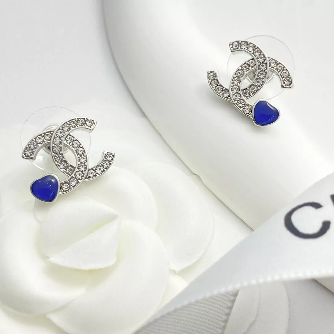 Elegant 586 Chanel Earrings For Women
